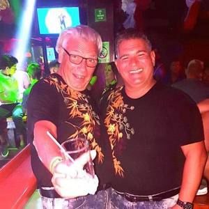 Meet your Posher, Santiago